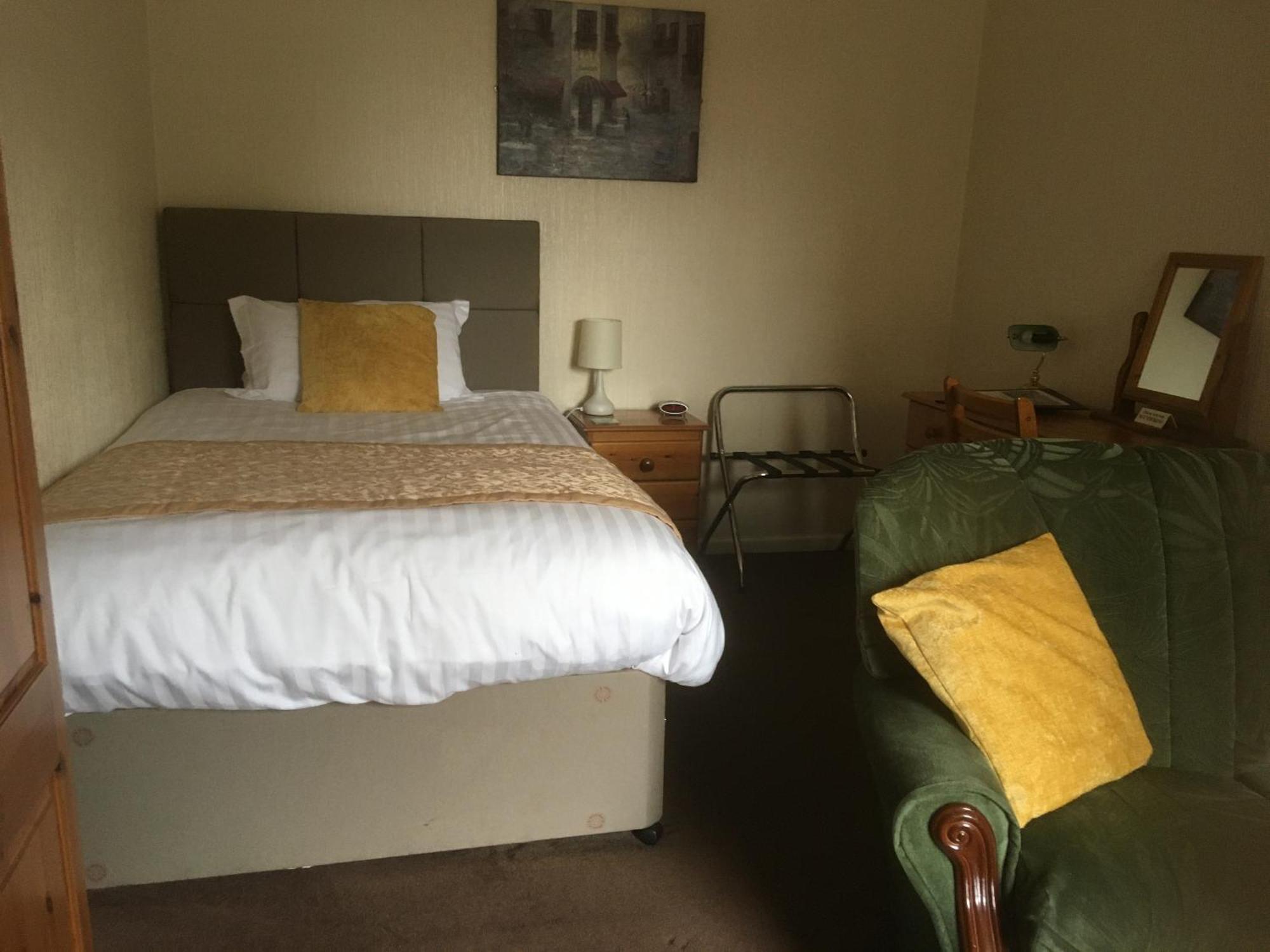 Grove House Guest House Telford Esterno foto